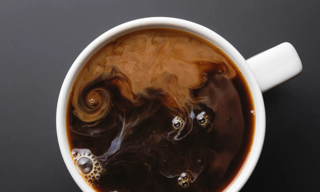 تاثیر قهوه و نشانه های اعتیاد به قهوه