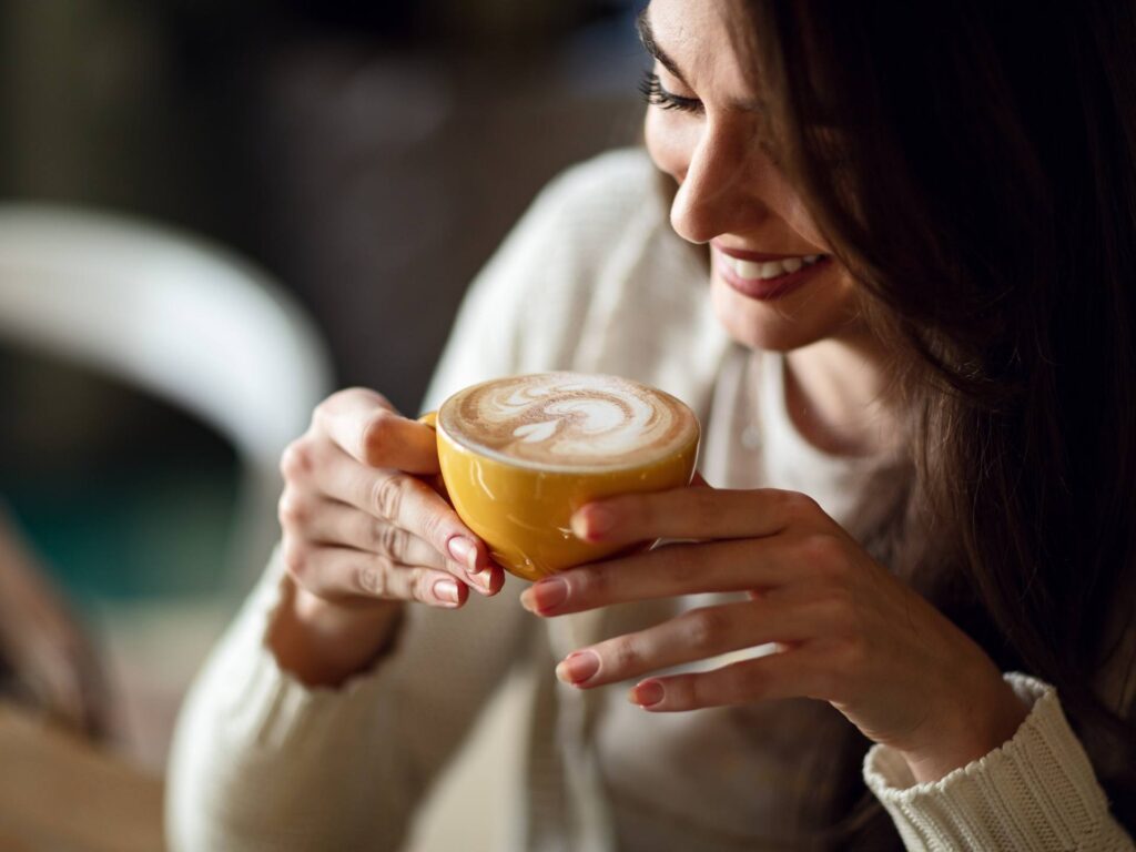 طعم‌های متنوع قهوه کافی میت: معرفی بهترین طعم‌ها و ویژگی‌های آنها
