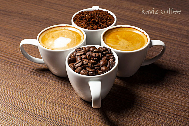 فنجان قهوه و فنجان پودر قهوه و دو قنجان اسپرسو با شیر