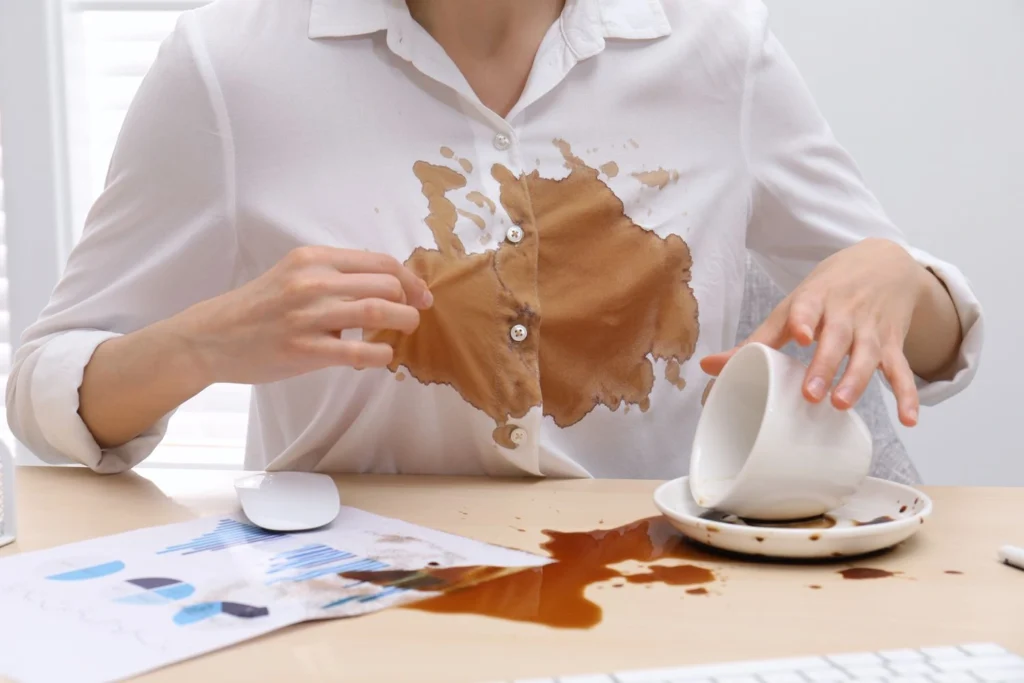 نکات طلایی برای تمیز کردن فنجانهای سرامیکی از لکه قهوه